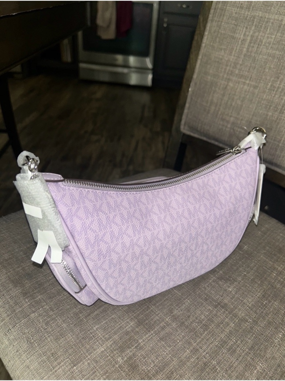 Michael Kors Merritt Lavender Logo Bag with Front Pocket - Picture 4 of 7